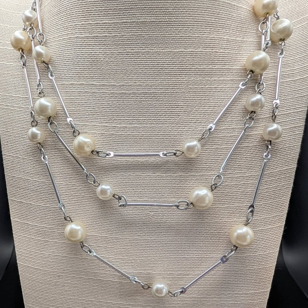Silver Tone Necklace with Faux Pearl Accents - Vintage